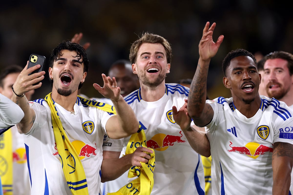 Pompey-linked striker and former Leeds favourite 'spotted' at Championship rivals' training ground