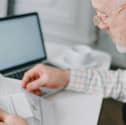 Over 250,000 households in England and Wales are receiving letters confirming a £150 energy bill discount this week (Photo: Pexels)