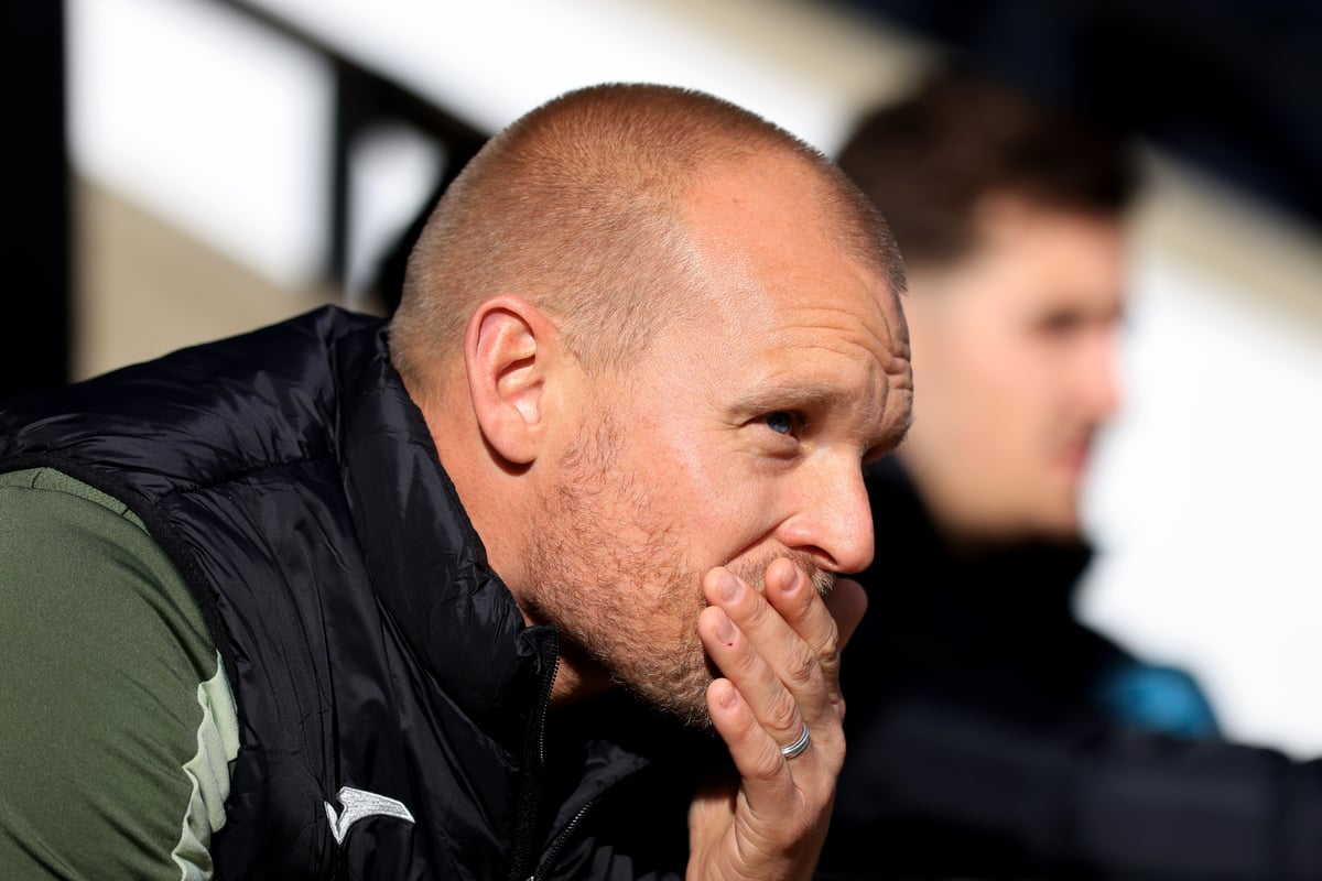 Norwich City axe former Portsmouth managerial target after disastrous Championship start