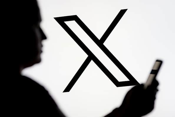 DownDetector has recently seen a huge spike in problems with major apps including Twitter and Facebook