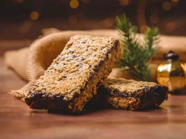 Flapjackery is recalling Mince Pie Crumble Flapjack products because they contain almonds, which are not mentioned on the label