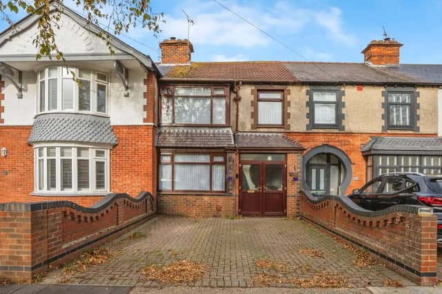Spacious 3‑bedroom terraced house with parking and garden in Cosham for £370,000