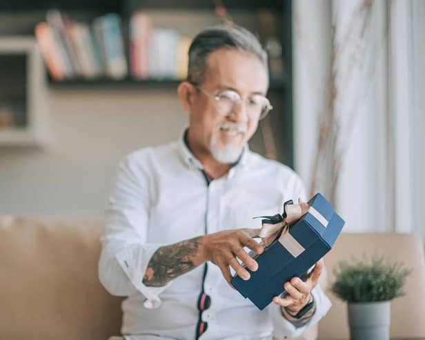 There's still time to send presents before Father’s Day, but it's important to choose the right courier