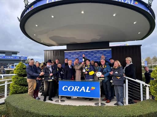 Following the result, owners joined the official trophy presentation.