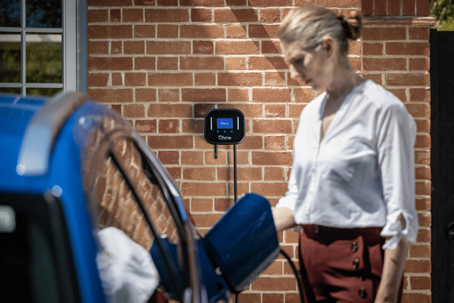 Ohme's Home Pro pod comes with a built-in cable, and a digital display that can be controlled without using your smartphone app