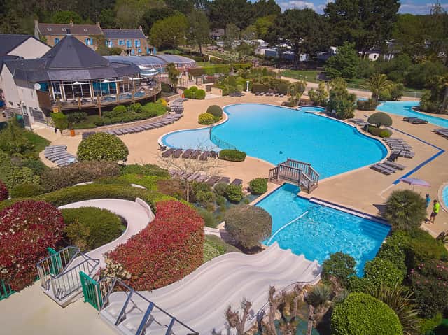 La Grande Métairie swimming pool complex