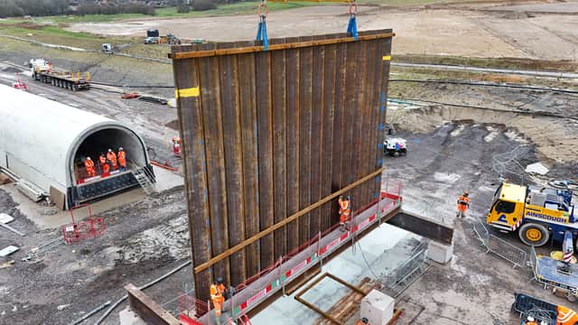 20 tonne steel wall, known as the Culvert Cut Off Wall, is installed at Havant Thicket