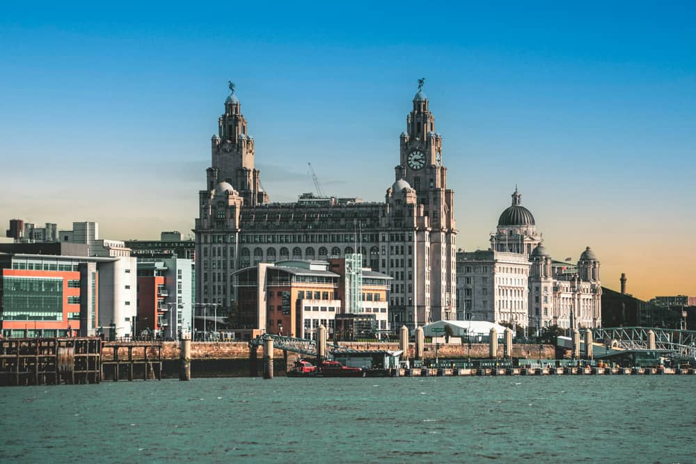 Liverpool earns KAYAK’s highest ‘lucky in love’ star rating, with the lowest divorce rate in the country.