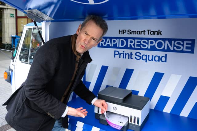 Alexander Armstrong supports HP's Rapid Response Print Squad in London