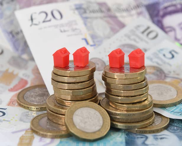 Balancing mortgage deals in an uncertain economic climate can be confusing - but experts have some advice