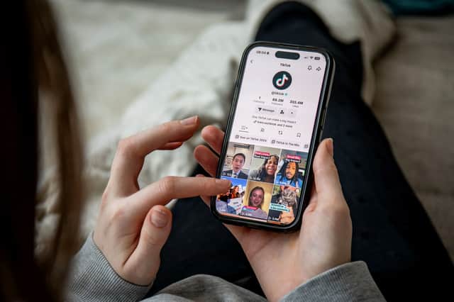 Four in 10 admit they can’t help but feel a need to appear perfect on social media