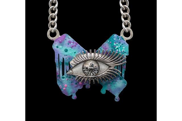The My Dog Sighs and Charlotte Cornelius necklace has not been won after the artist hid a box with a golden ticket enclosed on the beach with details on how to claim it. The necklace itself remains protected in a safe.