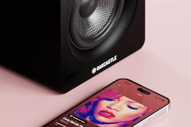 Playing MP3s and streaming music is a pleasant experience