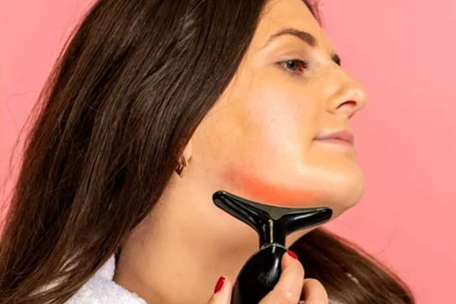My true thoughts on the Stylpro Firmer Neck & Face Smoother, which is the bestselling sculpting electrical beauty tool at Boots.
