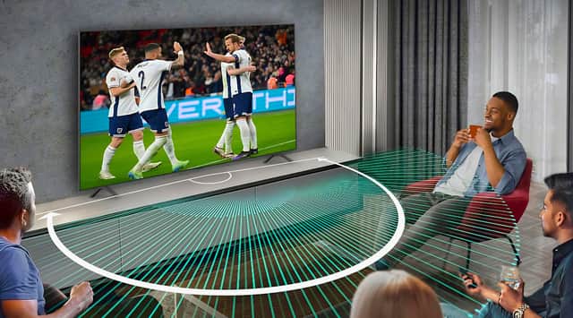 LG’s B5 OLED combines premium picture quality, extra-wide viewing angles and smooth 120Hz motion for immersive football viewing from anywhere in the room