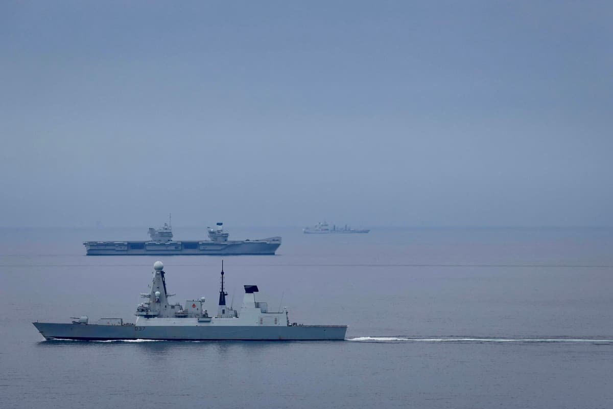 HMS Duncan und HMS Prince of Wales nehmen an der NATO-Übung Dynamic ...