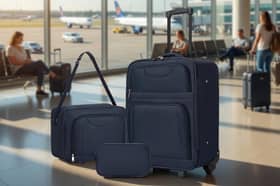 The Shavont luggage set includes a cabin suitcase and matching travel duffel bag, making it an ideal choice for travellers who want options.
