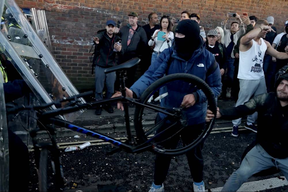 Police and protestors clashing in Southampton during a protest after the death of Henry Nowak (Jamie Lashmar/PA)