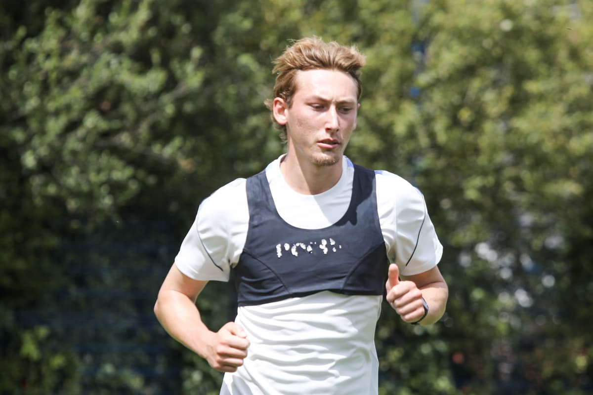 Portsmouth boss makes call over defender’s future after Fratton Park exit