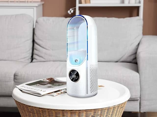 The Obero USB air cooler and humidifier fan is designed for desks, bedside tables and small rooms