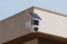 Auso's new T2 Pro uses two cameras to give a wide view and close-up tracking from one mounting point