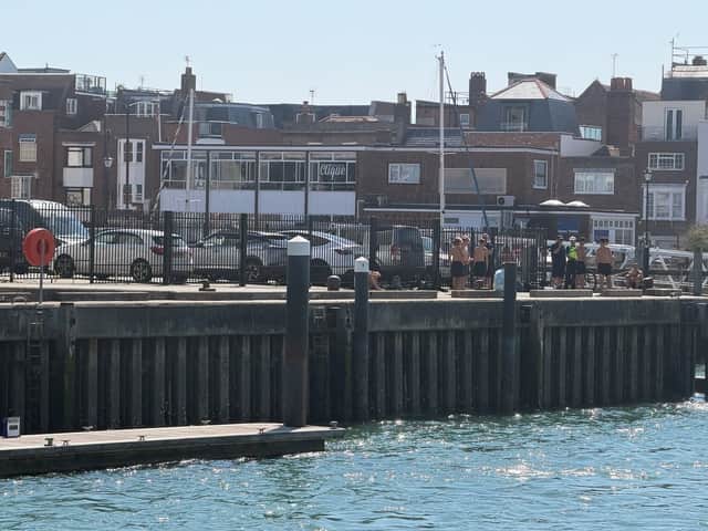 Police speak to children at The Camber following an "extremely dangerous" trend.