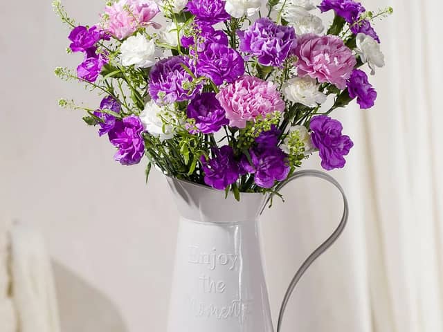 Celebrate for less with an extra 15% off flowers and gifts at award-winning florist Bunches.