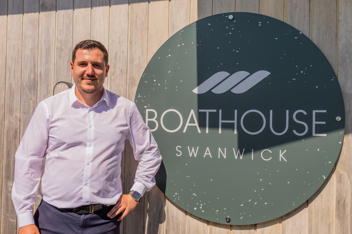 15.000 Lobster Rolls und es werden immer mehr, während das Boathouse ...