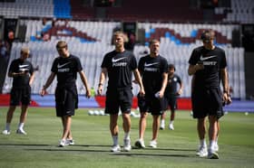 Pompey arrive at the London Stadium