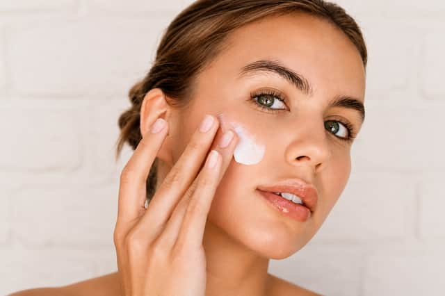 Amazon's Choice Clarins Multi-Active Night Cream is winning five-star reviews