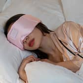 The discreet, cushioned speakers are designed to avoid pressure points, making Snoozeband Silk comfortable even when sleeping on your side.