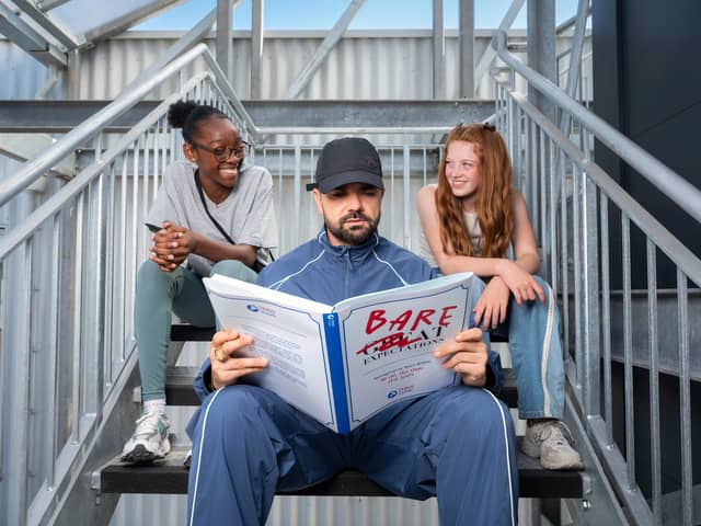 MC Grindah brings Bare Expectations to life