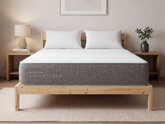 The Horizon Adventurer 1000 Pocket Memory Mattress combines pocket springs with bamboo-infused memory foam for a balance of comfort and support.