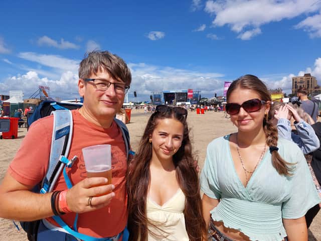 Russel, Arya and Izzy Cole from Battle.