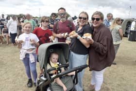 (l-r) Zara Maher (10), William Maher (12), Chris Maher, Julie Maher all from Bosham with Sophie Chadburn and her son (front) Freddie Chadburn (8 months old) from Funtington.

Picture: Sarah Standing (310826-6438)