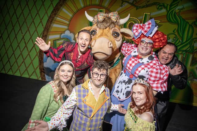 Pictured: Cast, Sean Smith (Jack Trott), Steph Aves (Jill), Joe Pollard ( Simon Trott), Catherine Saunders (Spirit of The Bean), Shaun Williamson (Fleshcreep) and Jack Edwards (Dame Trott)
