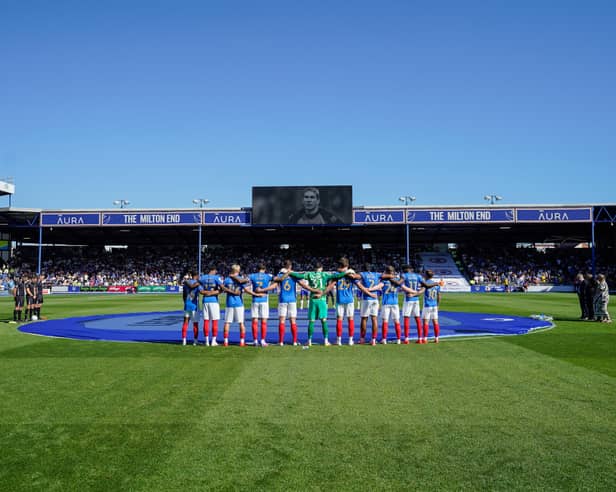 Pompey pay tribute to Alan Knight. Pic: Jason Brown