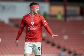 Barnsley v Blackpool, EFL League One.
Tykes Makenzie Kirk.
Photograph Tony Johnson. 2nd September 2026