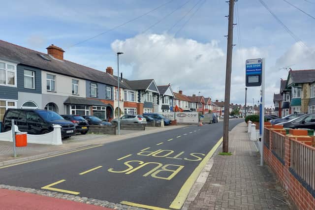 A section of Chatsworth Avenue was cordoned off on Thursday, September 24 after a suspected unexploded ordnance was found in a garden.