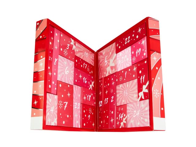 The W7 Beauty Blast calendar contains makeup as well as other beauty treats