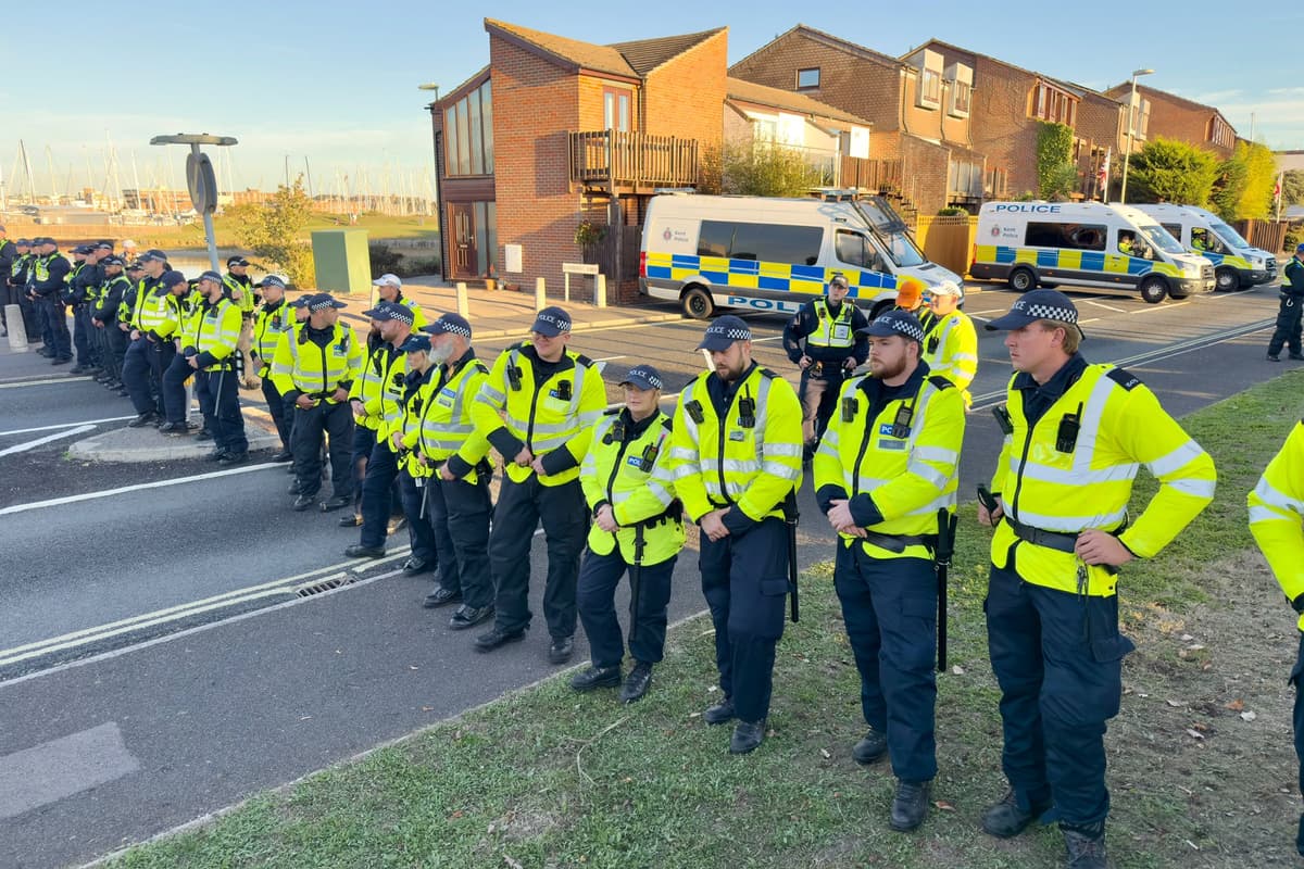 Cop Things Police bring in dispersal order for all Gosport ahead of boat landing
