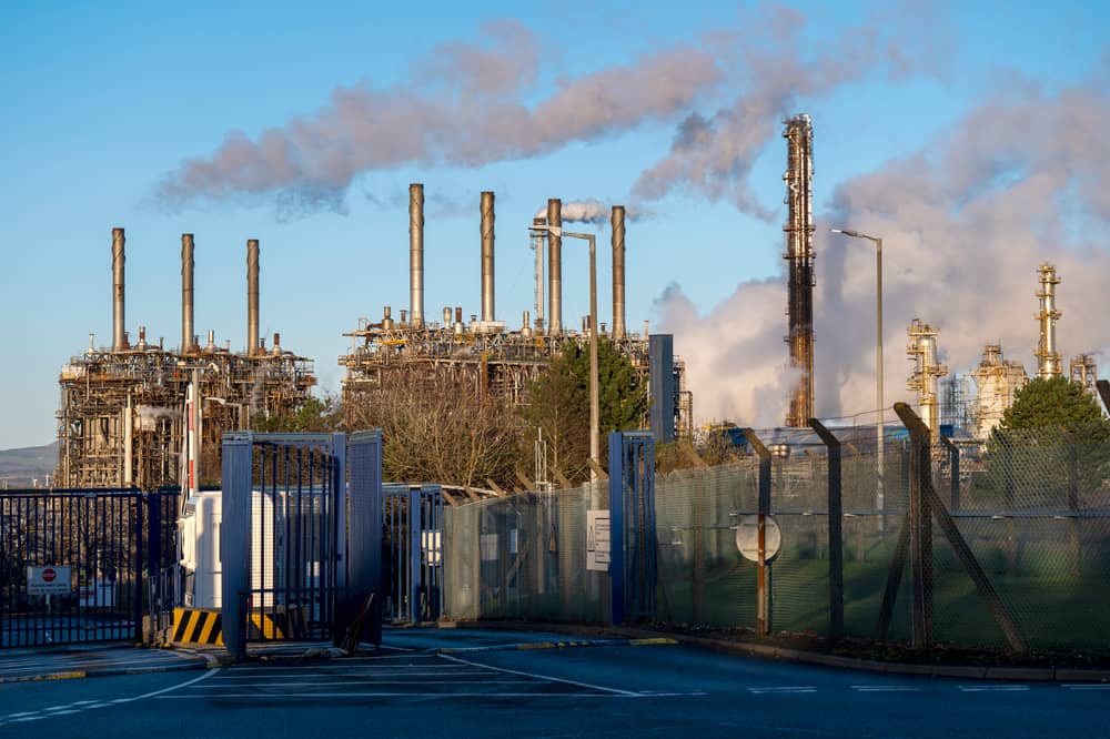 A Titchfield defence firm is planning to convert the former ExxonMobil ethylene plant at Mossmorran near Fife into a weapons factory.