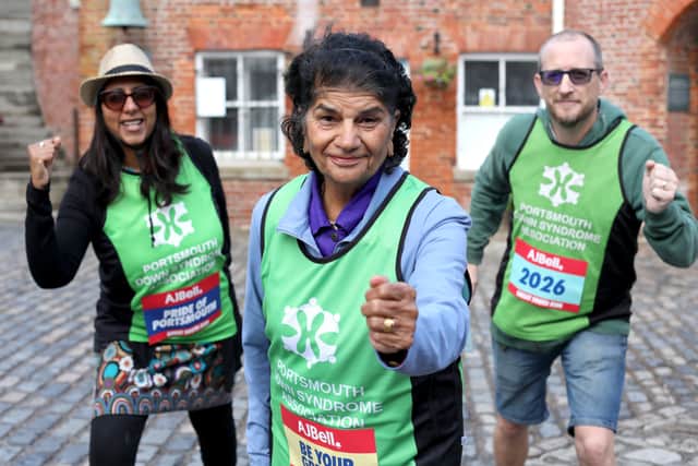 (L-R): Anjali Hoyle, Birbala Chandra and Simon Hoyle
Picture: Habibur Rahman