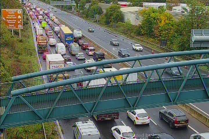 M27: Live updates as 'serious accident' between junctions 11 and 12 for Portsmouth causes 90 minute delays