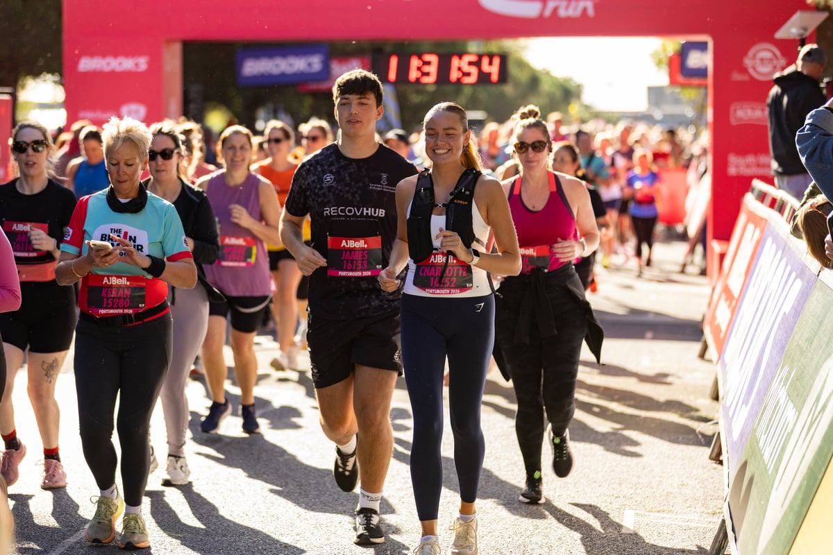 129 delightful photos of blue and pink wave runners at the Great South Run