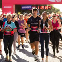 129 delightful photos of blue and pink wave runners at the Great South Run