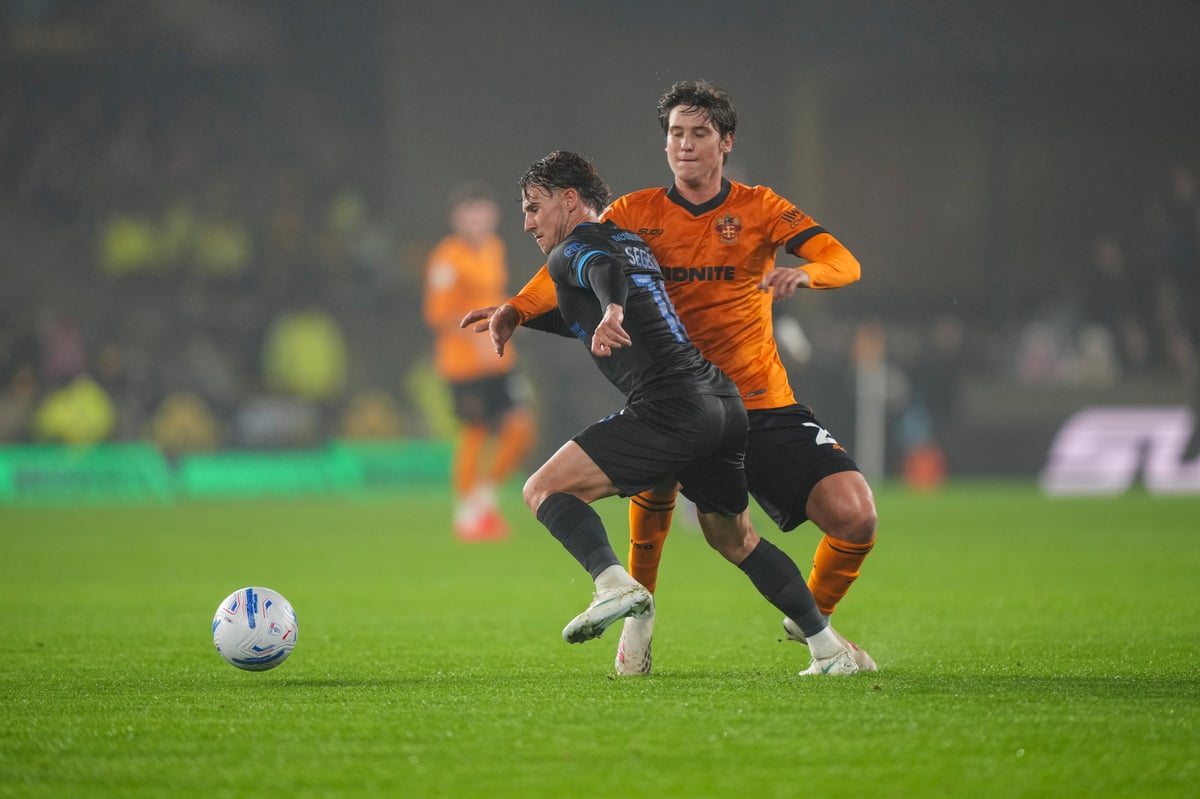 LIVE Wolves v Portsmouth: Goal at Molineux