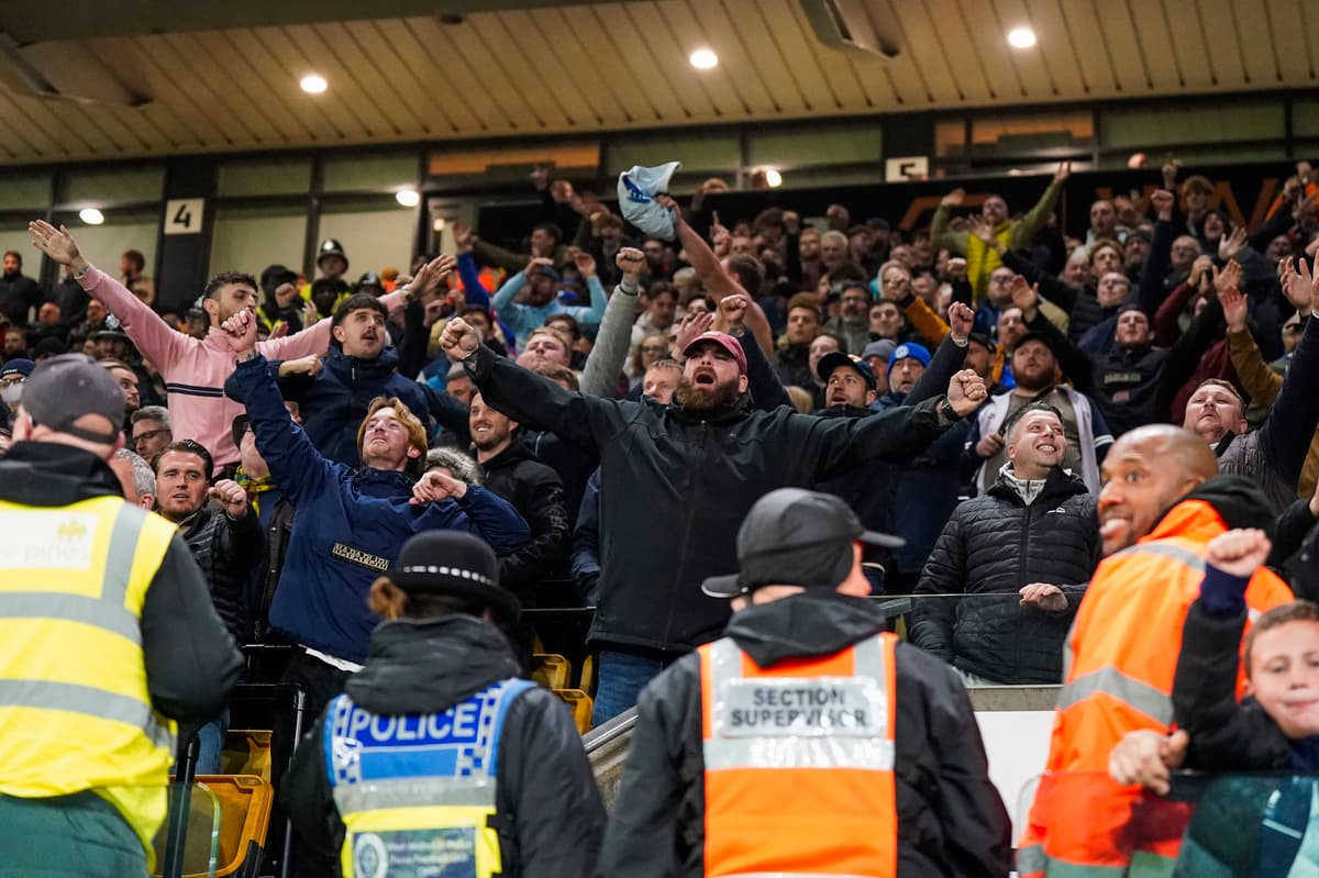 57 cracking images of 1,976 Portsmouth fans' loyalty being repaid at ...