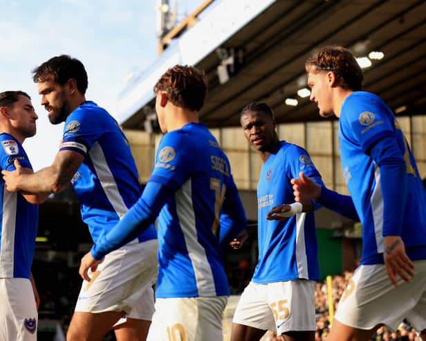 Where Pompey place in the Championship form table based on the previous six matches.