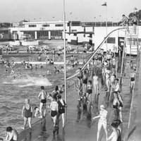 Dive in with 23 wonderfully nostalgic pictures of Portsmouth's Hilsea Lido over the years